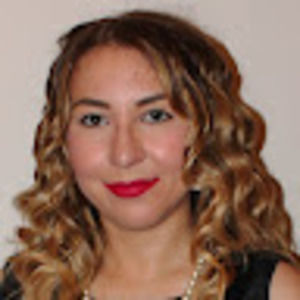 Meet your Posher, Evanthia